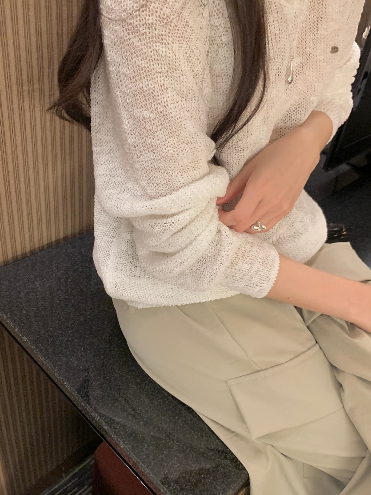 Summer Slub V-neck Knit - 이미지 2