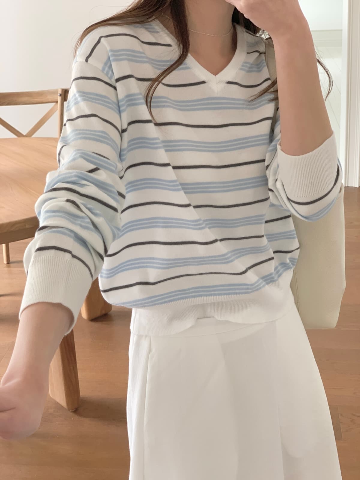 Light V-Singagar Knit - 이미지 4