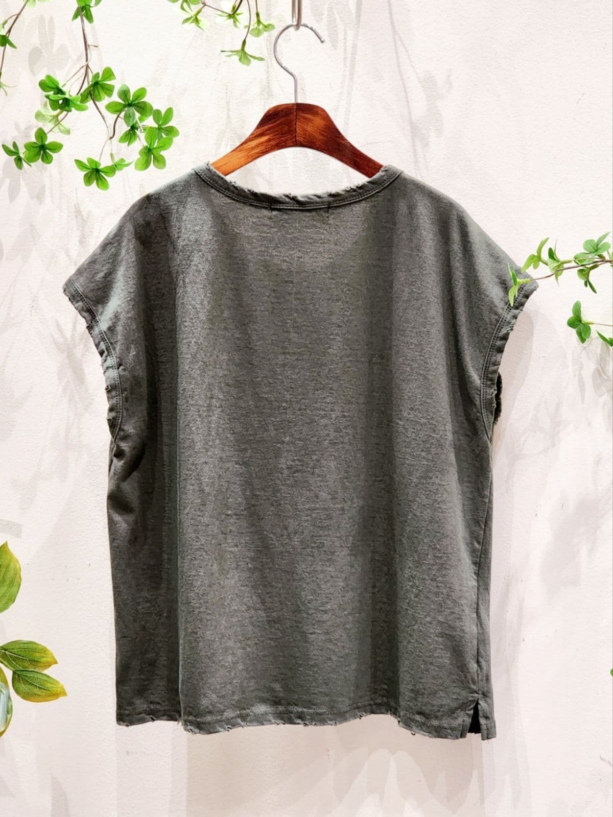 Four Seasons SS) Vintage Sleeveless Top (Free Size 77 Available) Basic T-shirt, Plain T-shirt, Sleeveless Summer T-shirt for Inner Wear - 이미지 15