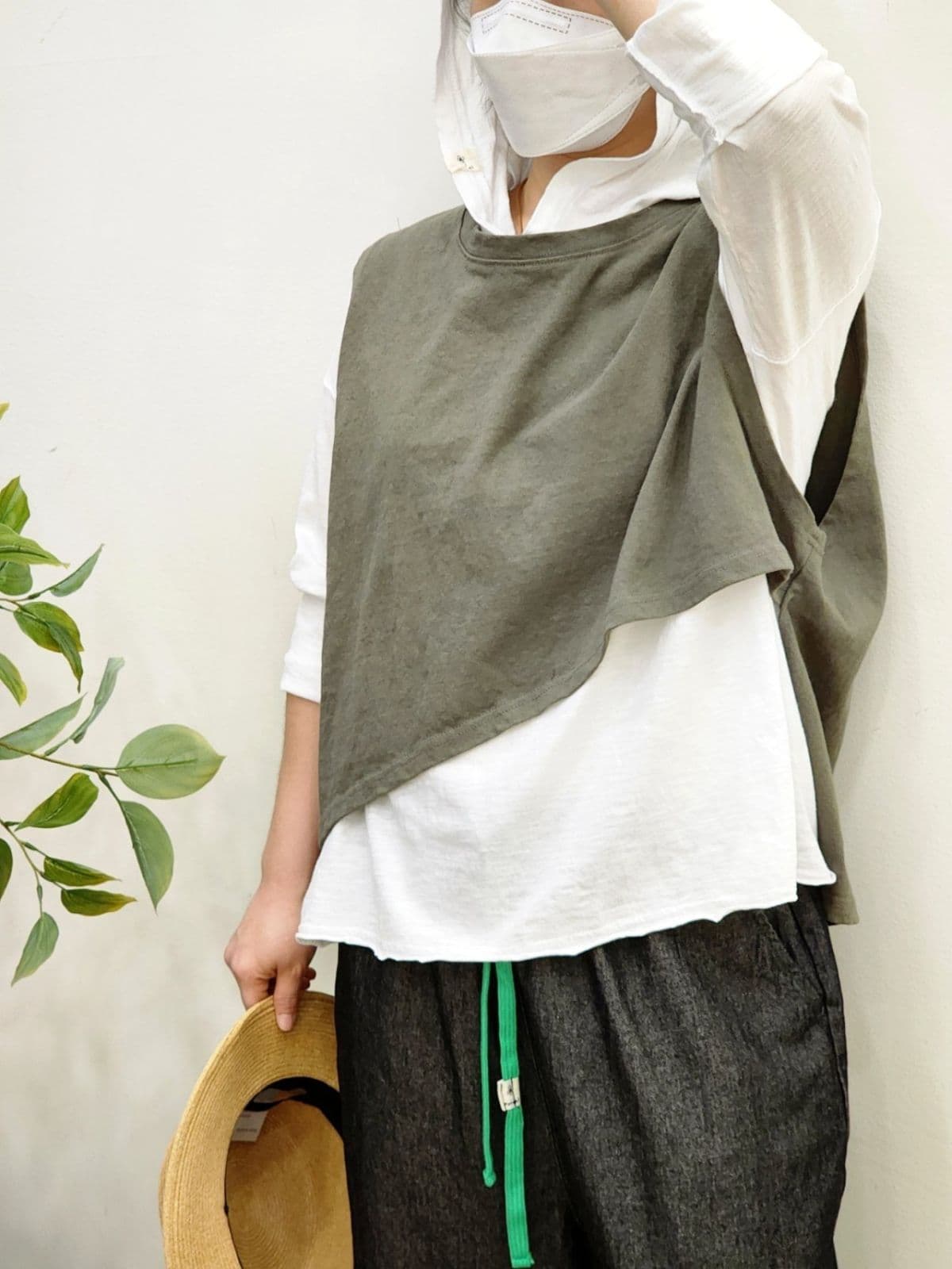 SS) Abrah Asymmetrical Loose-fit Vest Free Size 77.5 Transitional Season All-Season Round Vest Diagonal - 이미지 19
