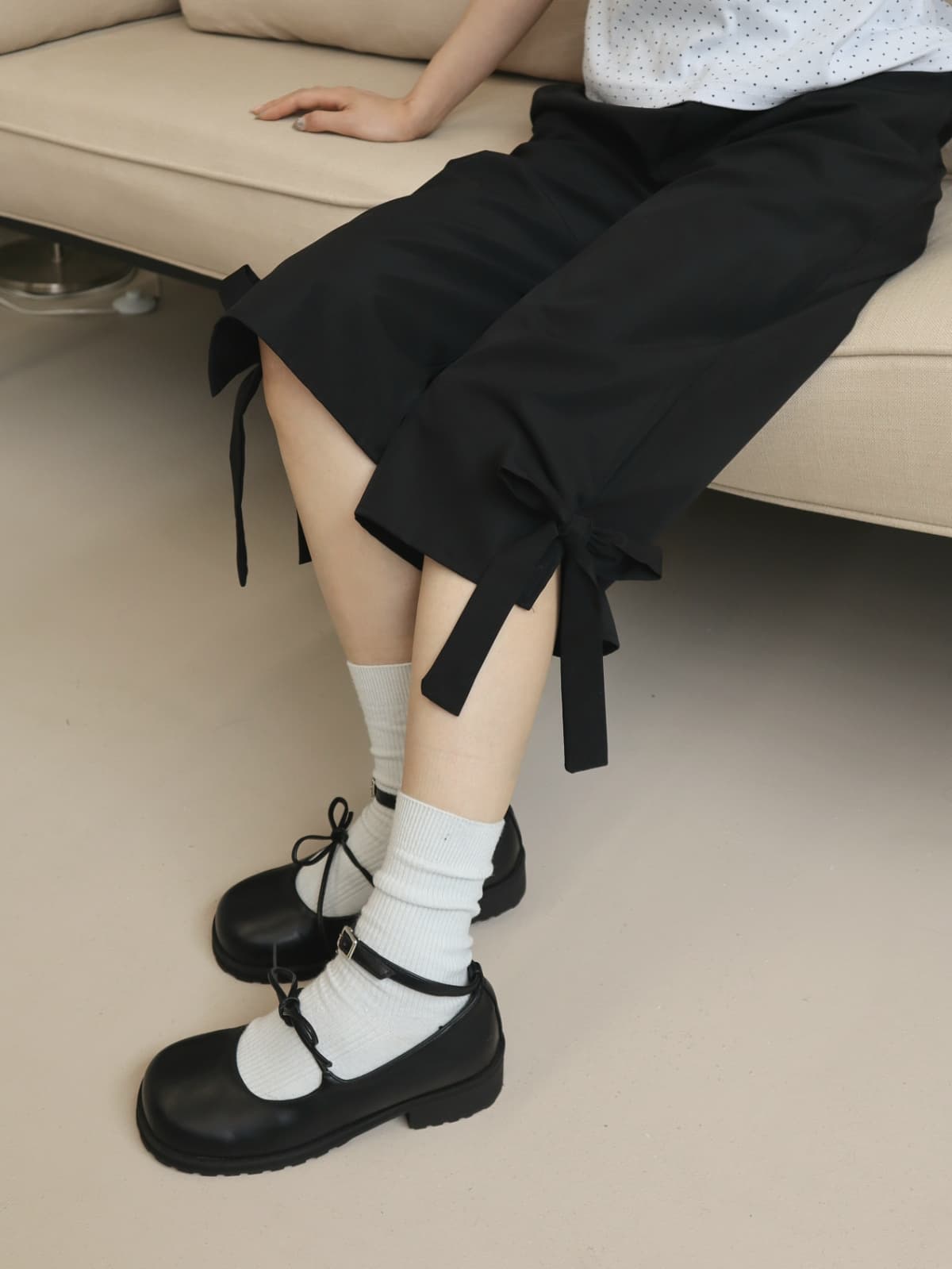 Ribbon Capri Pants (3/4 length, 9/4 length, wide, side slit, elastic band biker summer pants) - 이미지 1