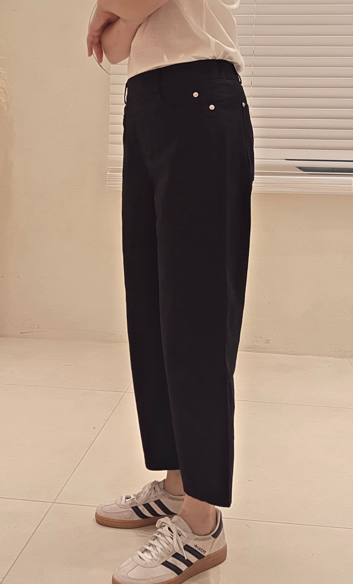 Semi-curved washed cotton pants - 이미지 9