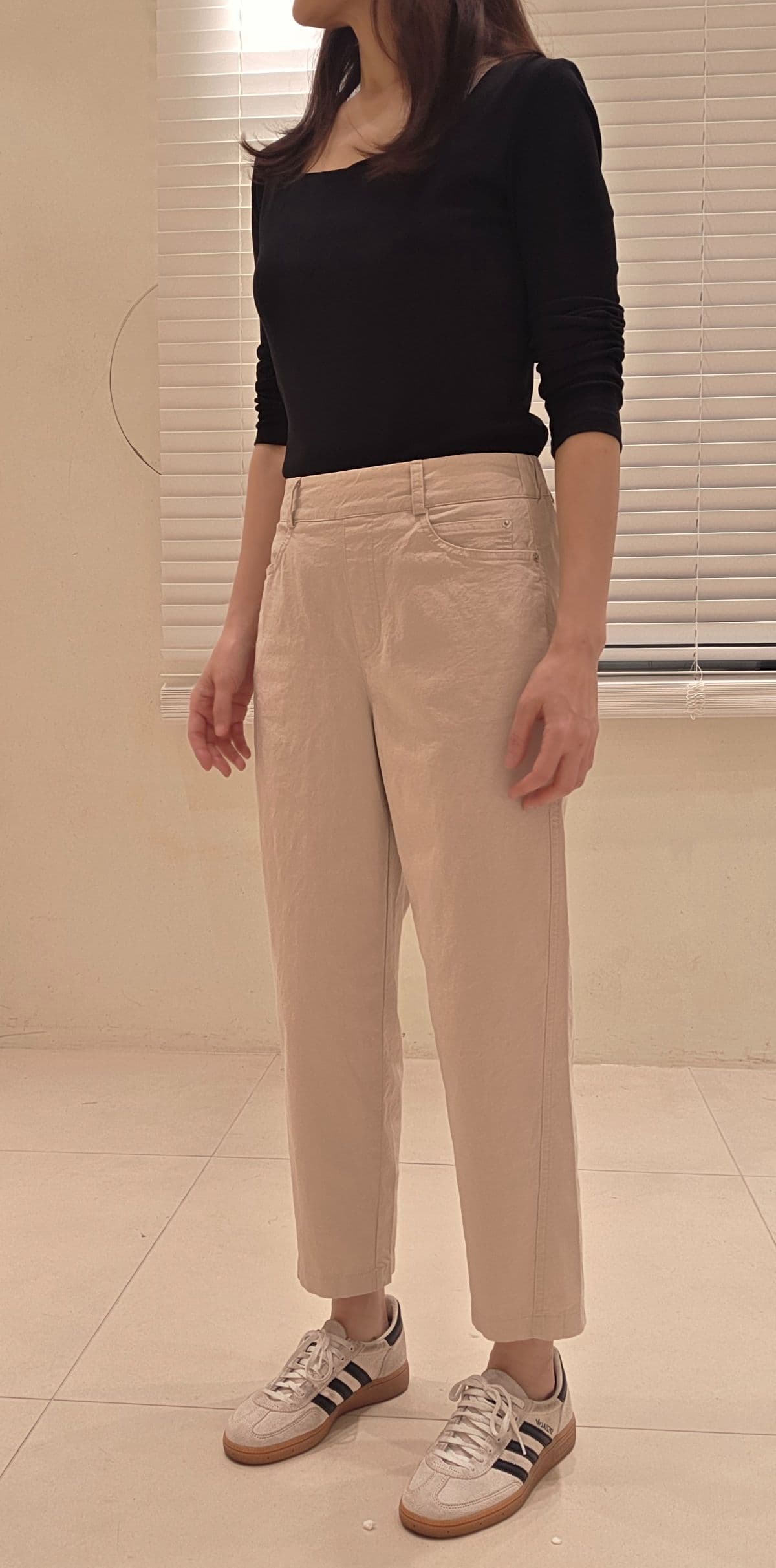 Semi-curved washed cotton pants - 이미지 2