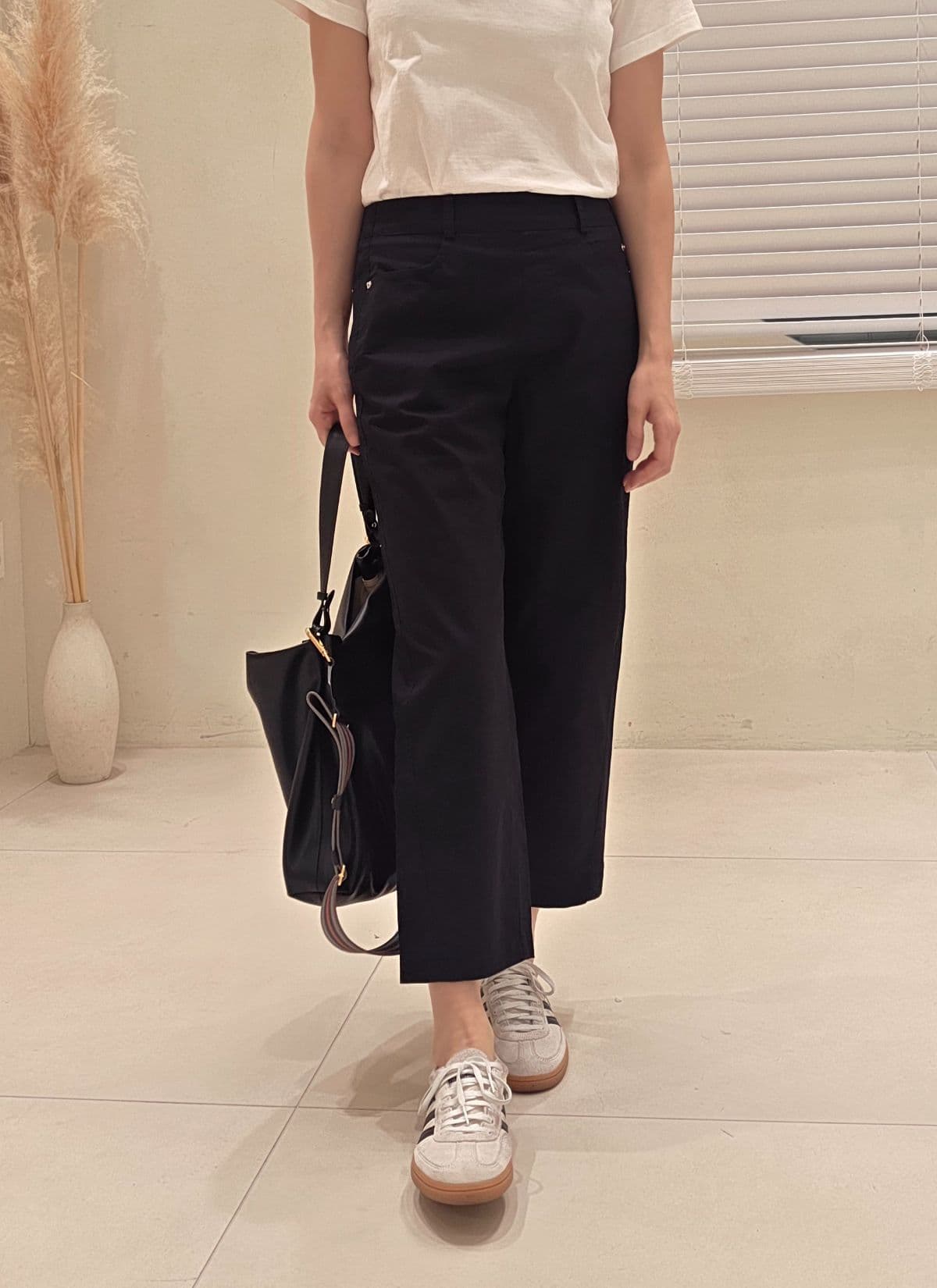 Semi-curved washed cotton pants - 이미지 8