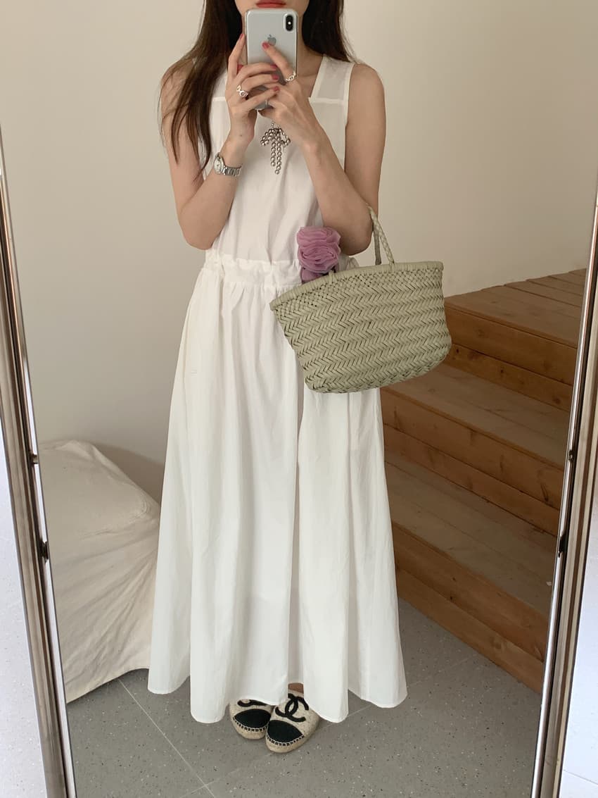 Zard Simple Sleeveless Dress - 이미지 1