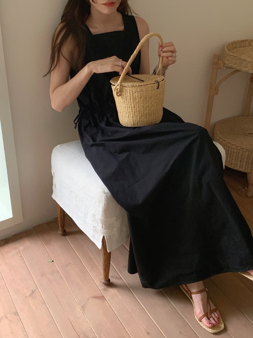 Zard Simple Sleeveless Dress - 이미지 6