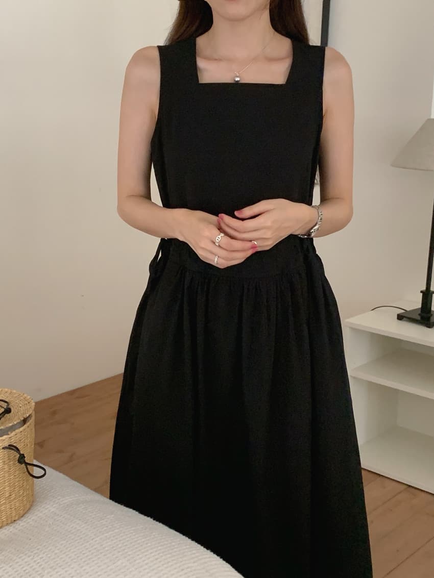Zard Simple Sleeveless Dress - 이미지 2