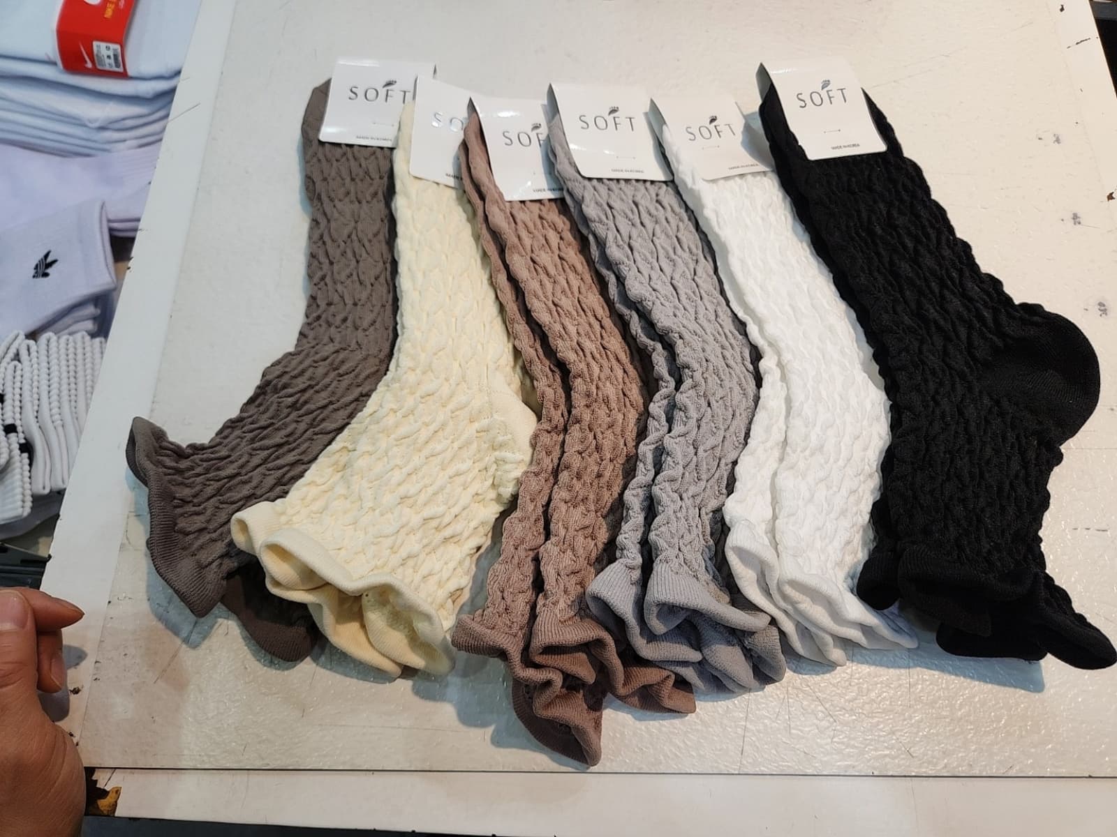 Coolmax frill cable knit knee socks - 이미지 1