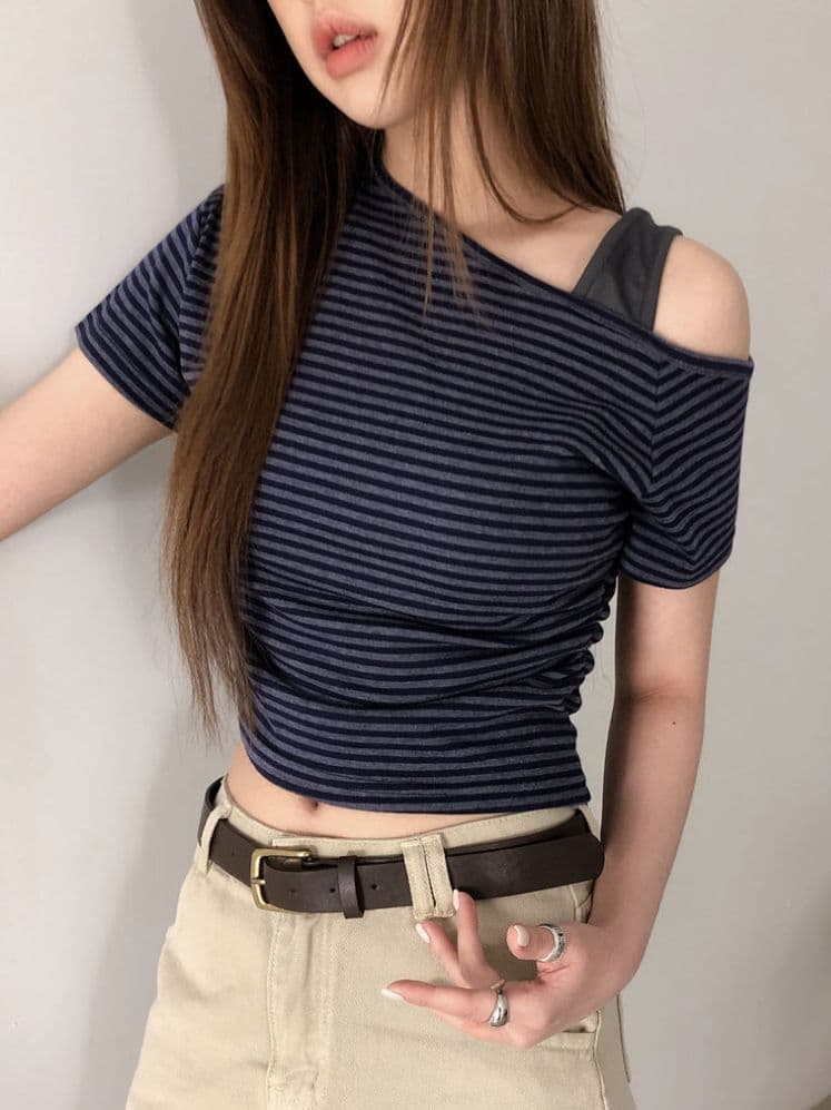 One-shoulder striped color-block short sleeve - 이미지 8