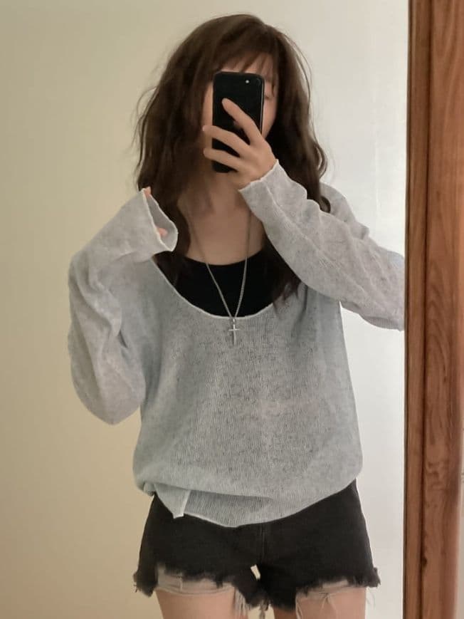 Sal-anta Item) Deep V-neck Sal-anta Knit - 이미지 3