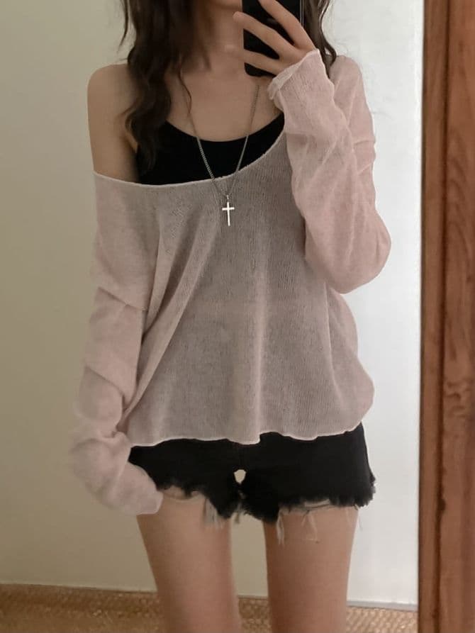 Sal-anta Item) Deep V-neck Sal-anta Knit - 이미지 1