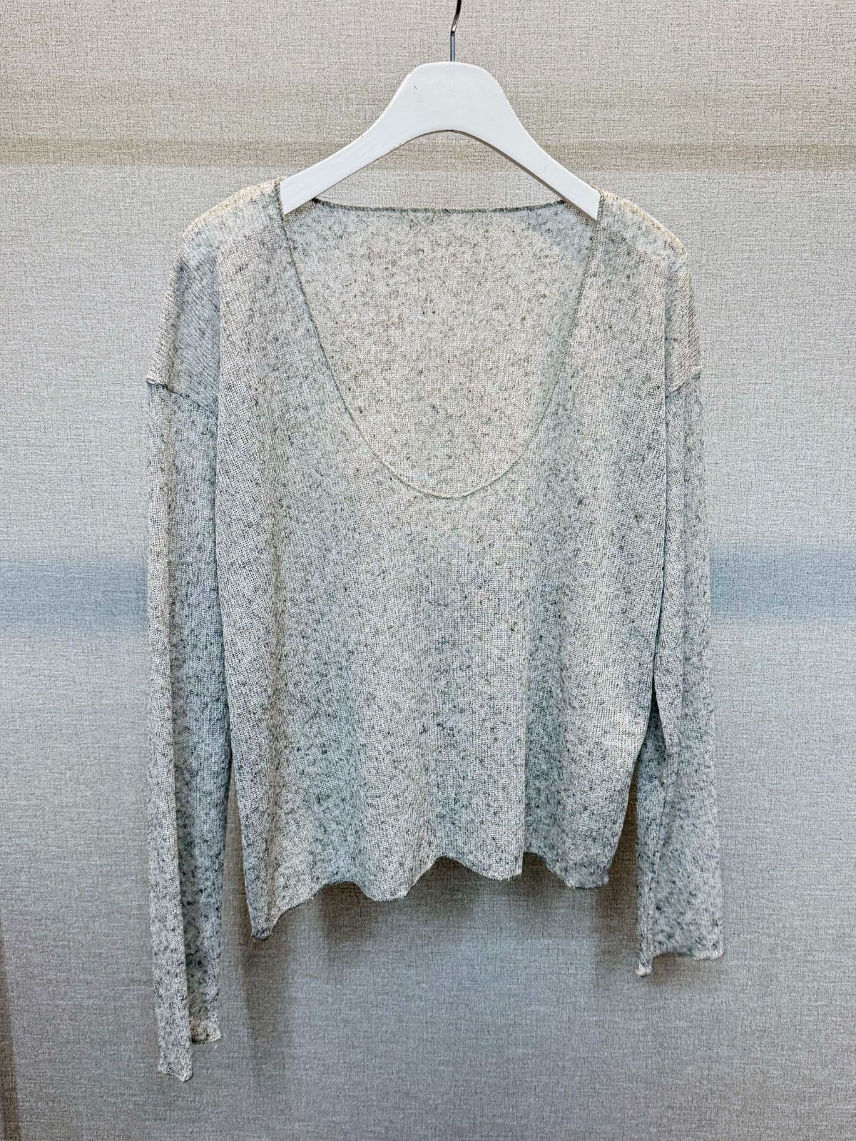 Sal-anta Item) Deep V-neck Sal-anta Knit - 이미지 10