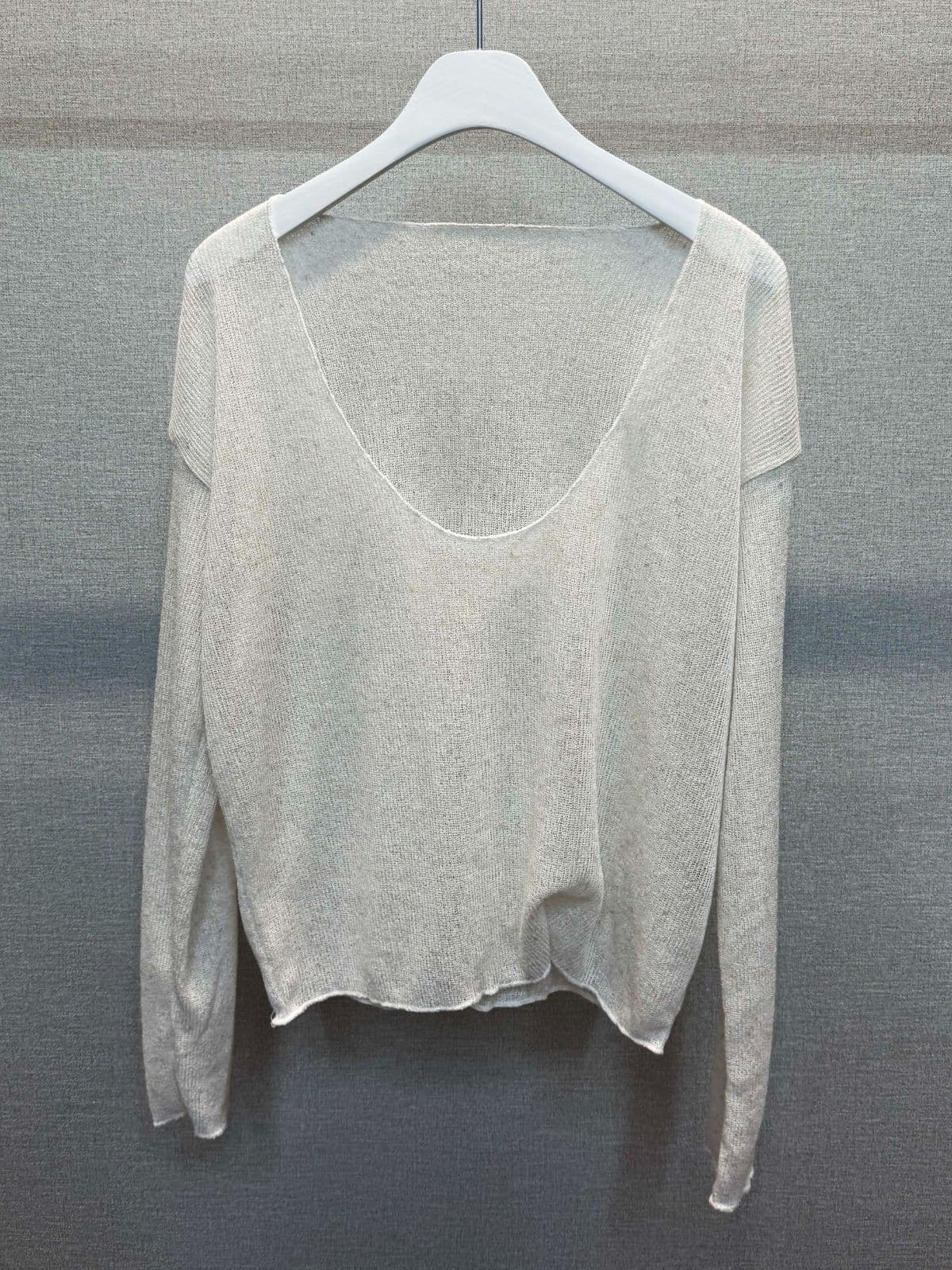 Sal-anta Item) Deep V-neck Sal-anta Knit - 이미지 7