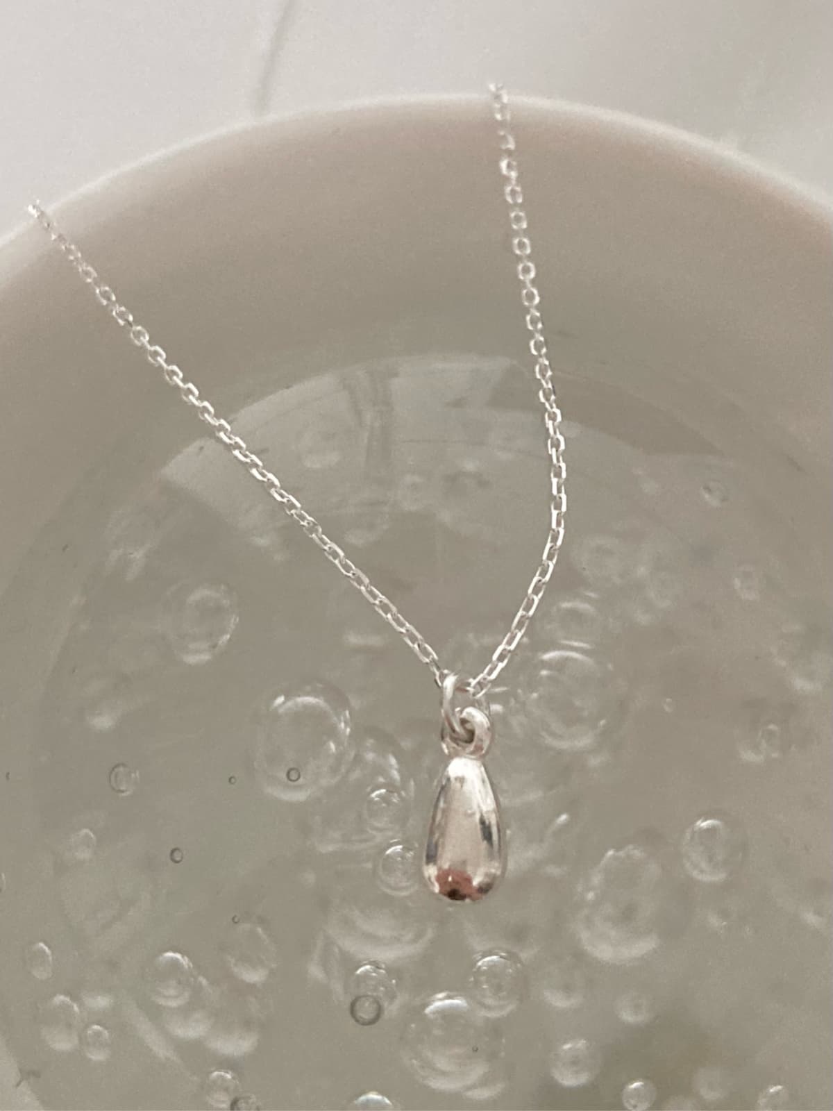 925 Silver Mini Bold Teardrop Necklace - 이미지 1