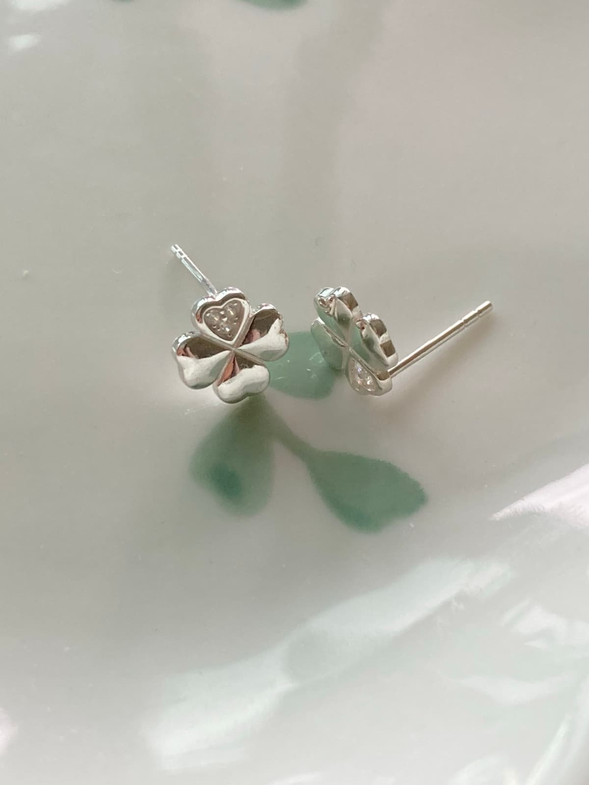 925 Silver Crystal Cubic Four-Leaf Clover Earrings - 이미지 1