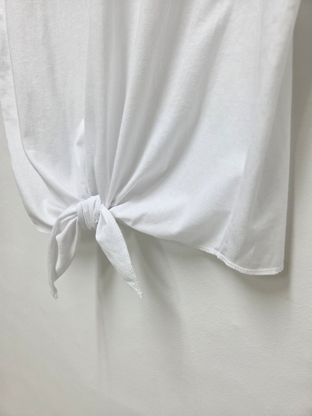 Summer Slit T-shirt - 이미지 9