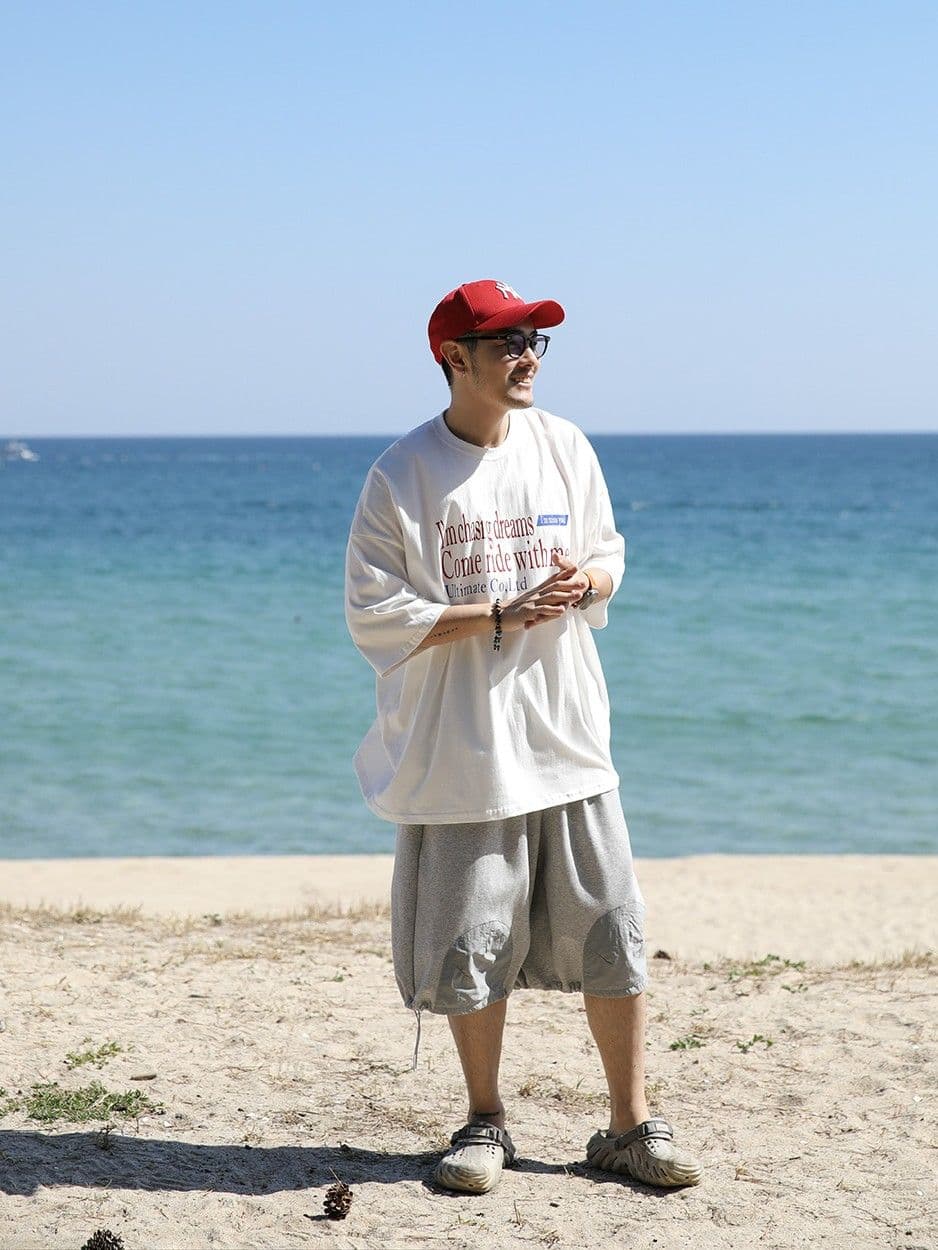 Made in Korea) Tone Tone Bermuda Shorts - 3/4 Length Nylon Patch Elastic Waist Drawstring Unisex - 이미지 1