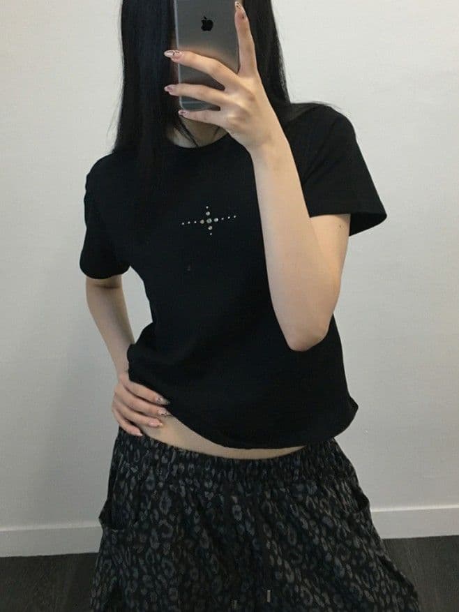 Feature) Cubic Cross Point Round Short Sleeve T-shirt, Made in Korea, Tumble Washed - 이미지 10