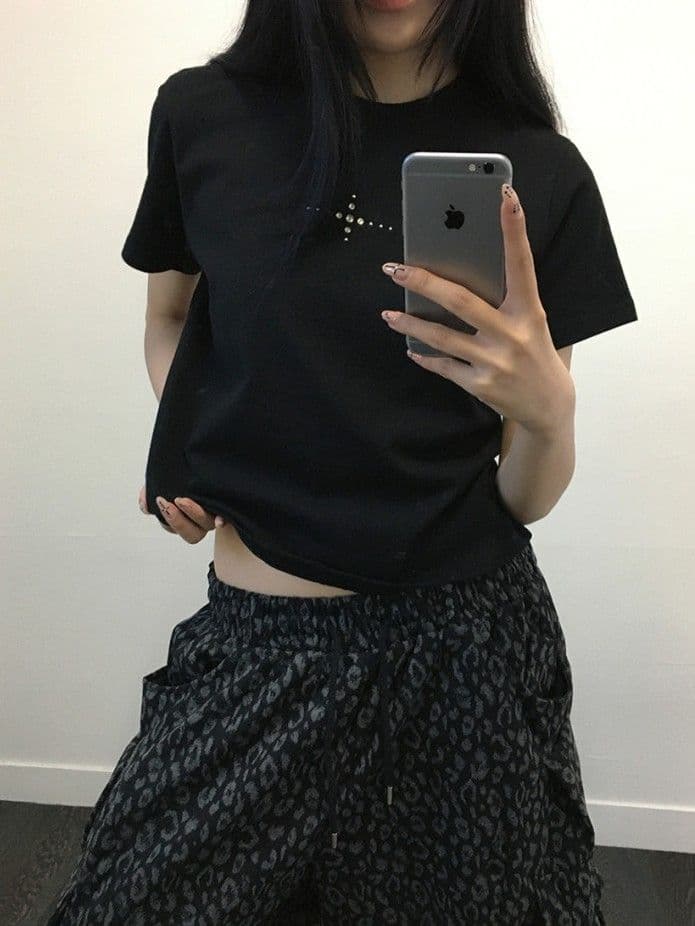 Feature) Cubic Cross Point Round Short Sleeve T-shirt, Made in Korea, Tumble Washed - 이미지 11