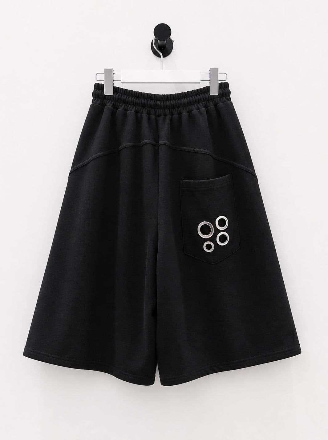 Eyelet-point wide elastic Bermuda shorts - 이미지 9