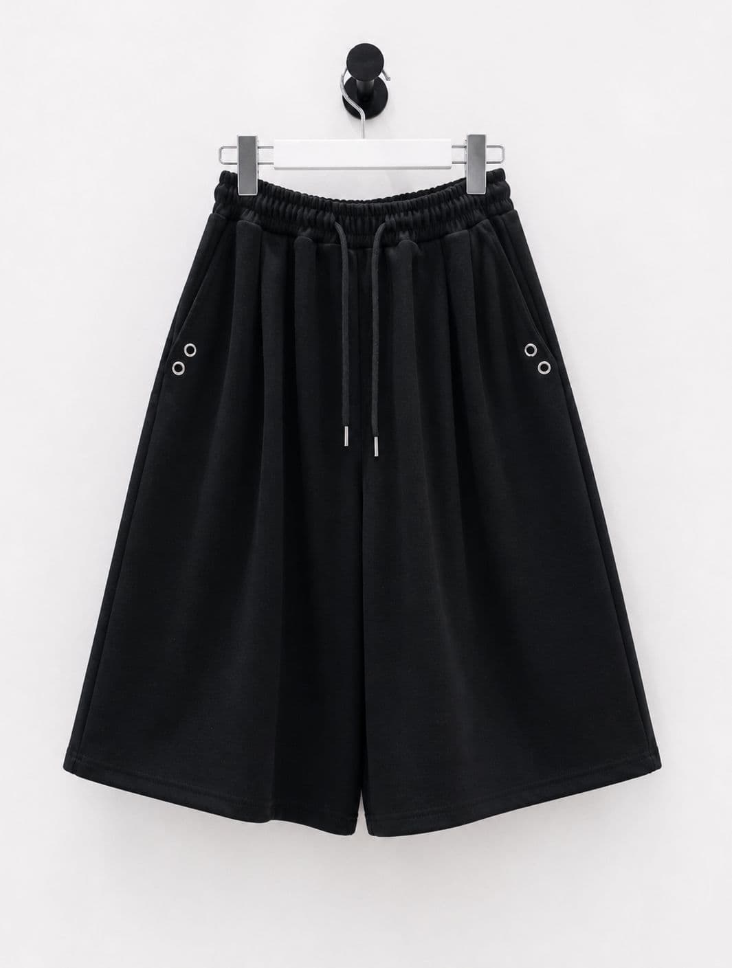 Eyelet-point wide elastic Bermuda shorts - 이미지 8