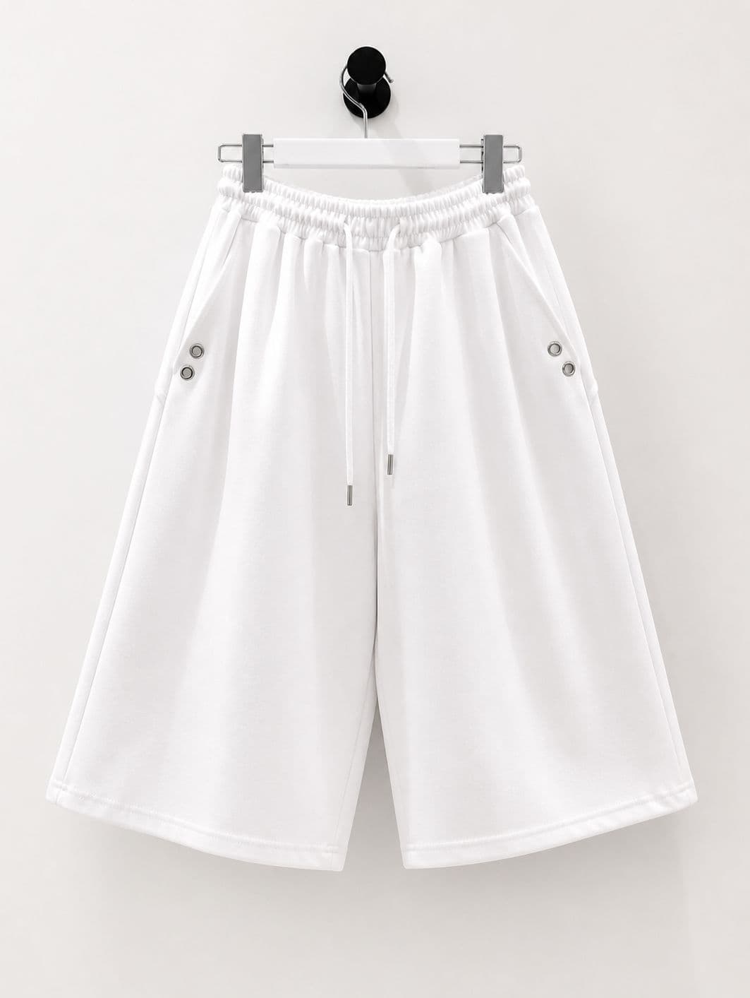 Back Pocket Eyelet Keyring Cutout 3/4 Length 3/4 Length Wide Half Pants Made in Korea Unisex - 이미지 3