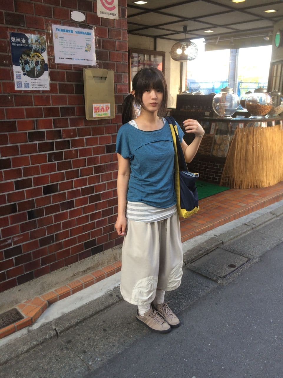Tonton Bermuda 3/4 Length - Balloon Wide Half Pants Layered Jogger String - 이미지 8