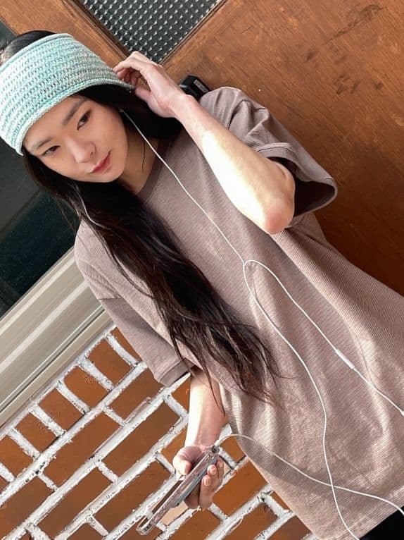 Fine Striped Ringer Tee - 20-Count Cotton Striped Unisex Layered Tee Short Sleeve Tee - 이미지 1