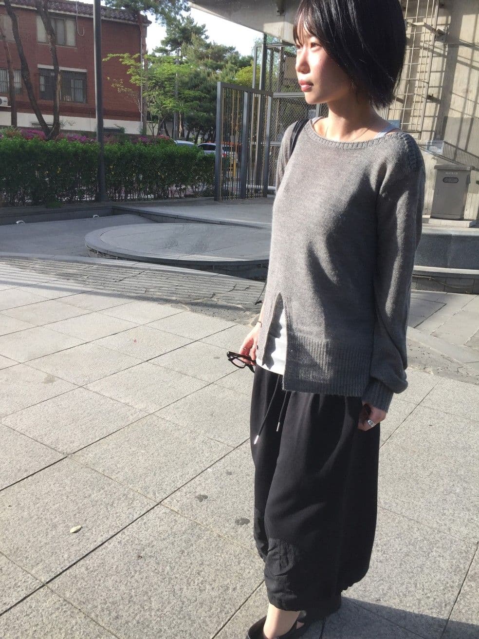 Tonton 3/4 length pants shorts drawstring joggers Bermuda balloon fit nylon patch Capri - 이미지 2