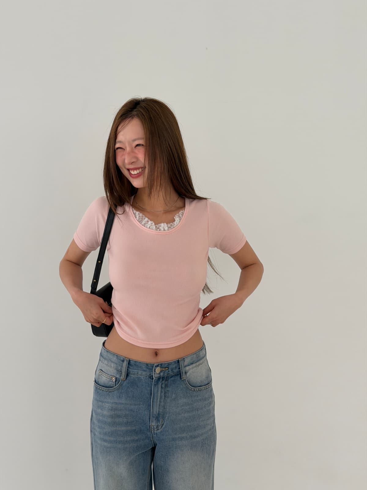 Honey You Neck Short Sleeve T-shirt - 이미지 1