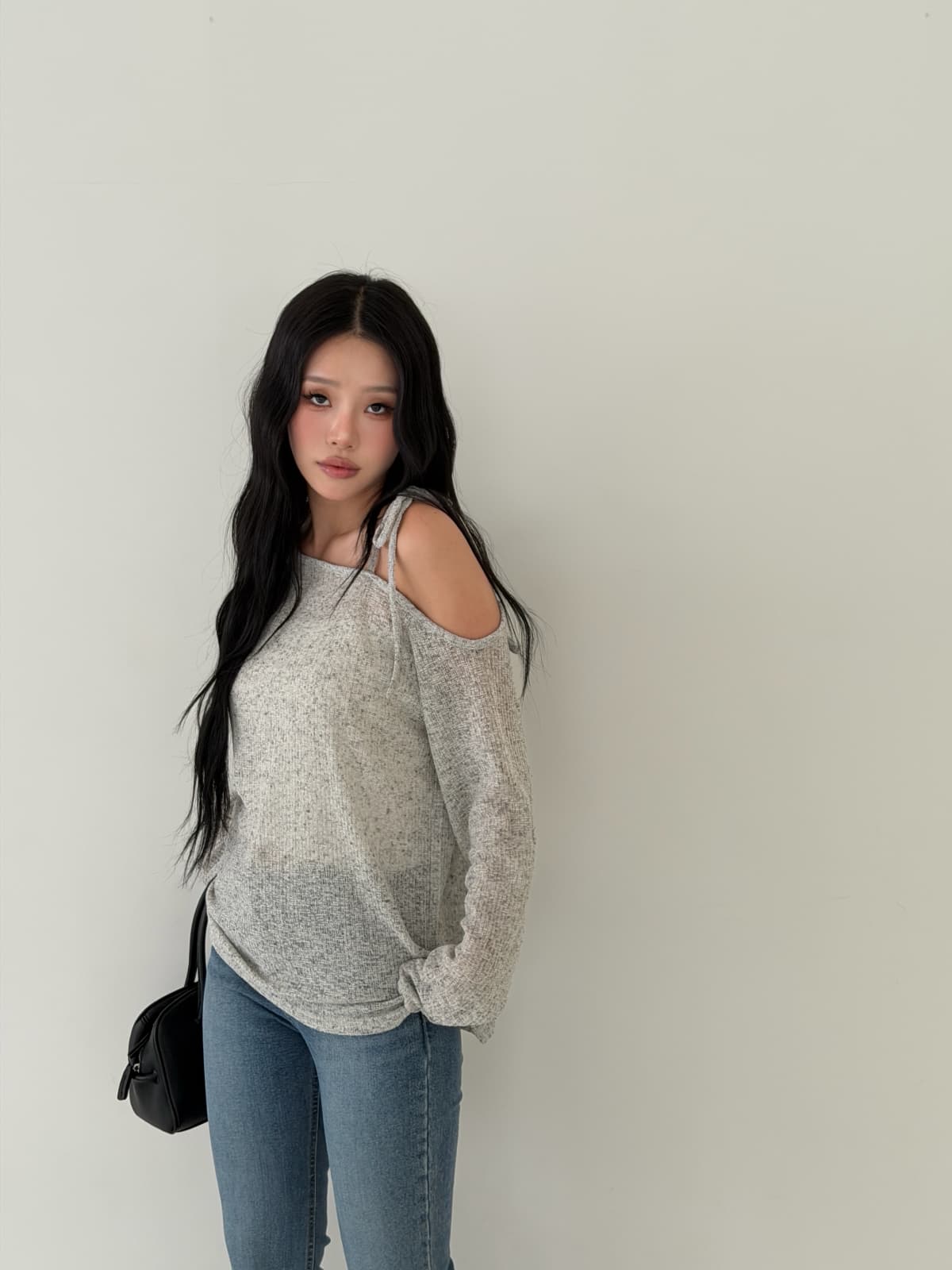 Linen Off-Ribbon Tee - 이미지 14