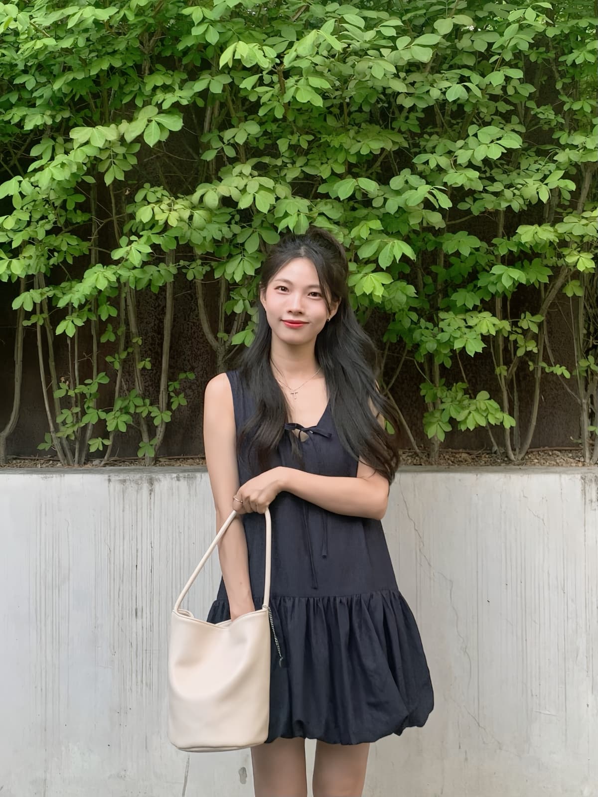 Balloon Mini Sleeveless Dress ( New Summer Sleeveless Ribbon V-Neck Delicate Fit Dress - 이미지 16