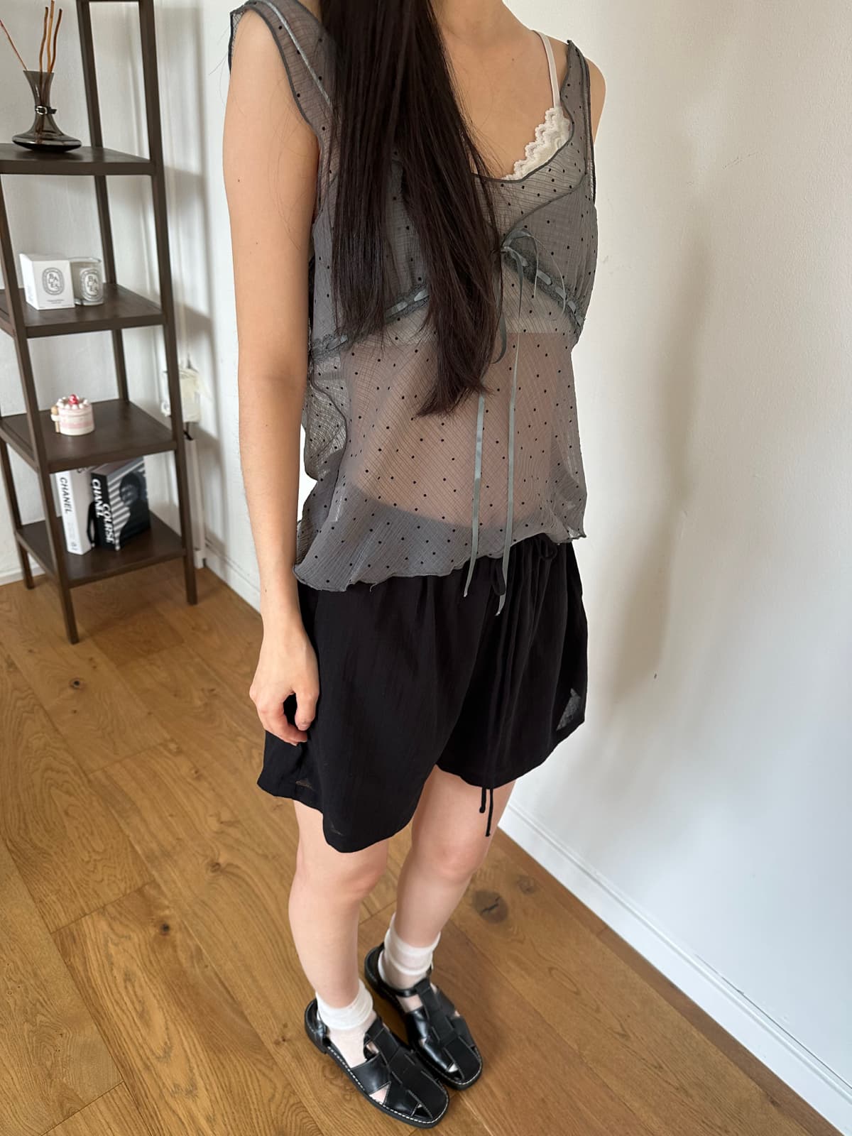 Polka dot sleeveless blouse - 이미지 4