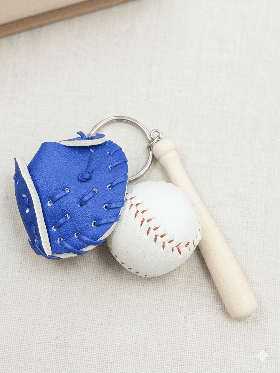 Baseball glove, ball, and bat mini keyring - 이미지 6