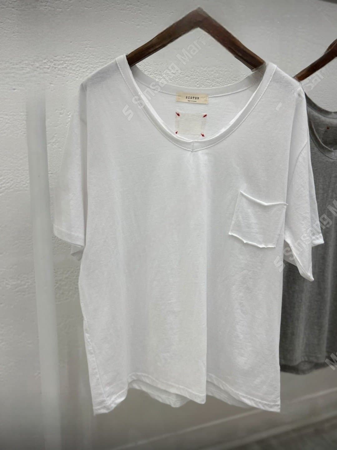 Basic short-sleeve T-shirt - 이미지 3