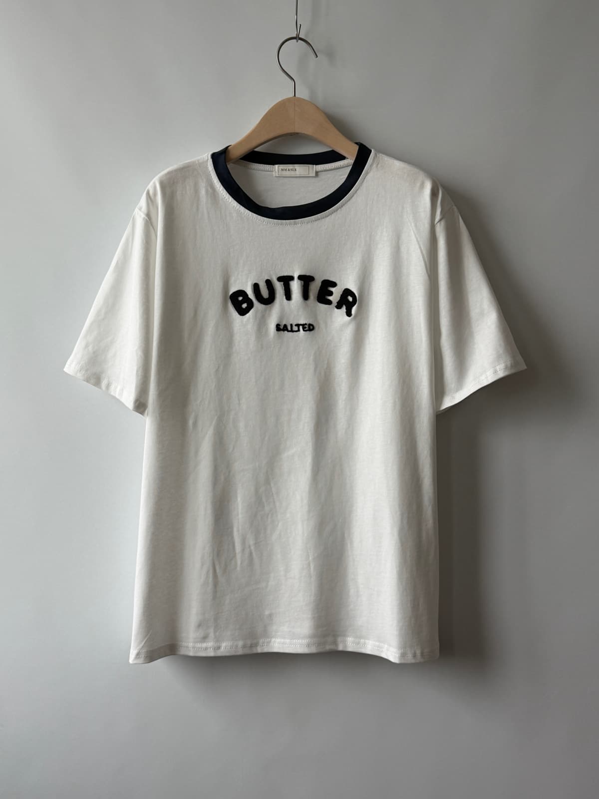 Butter T-shirt) Lettering Color Block Round Short Sleeve T-shirt - 이미지 15