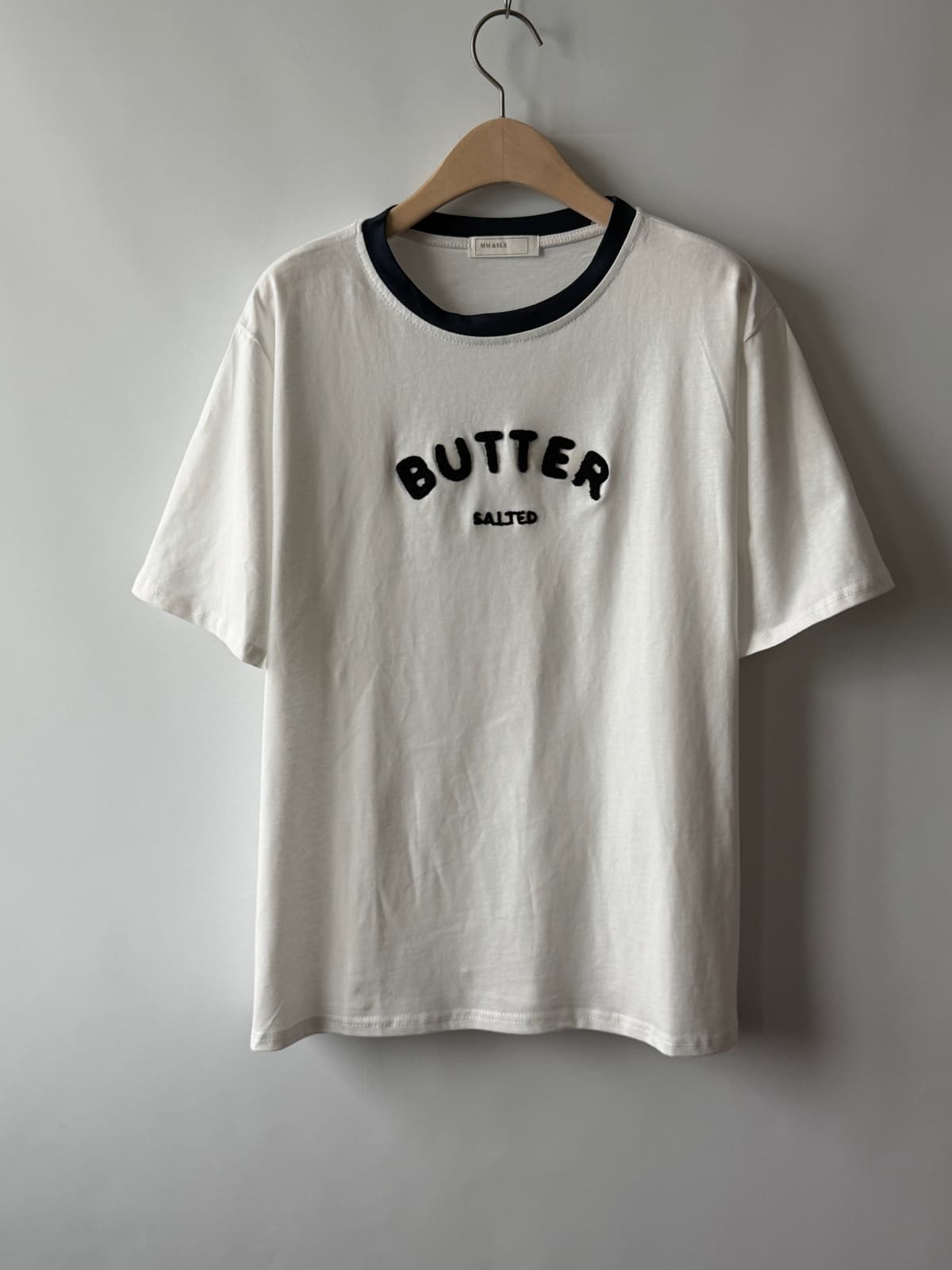 Butter T-shirt) Lettering Color Block Round Short Sleeve T-shirt - 이미지 17