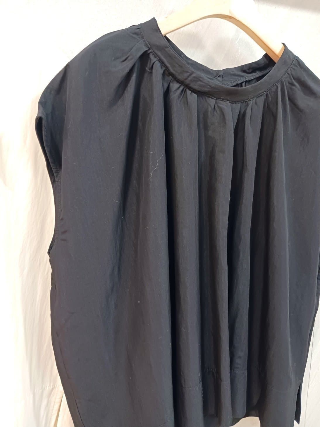 Balen sleeveless blouse - 이미지 11