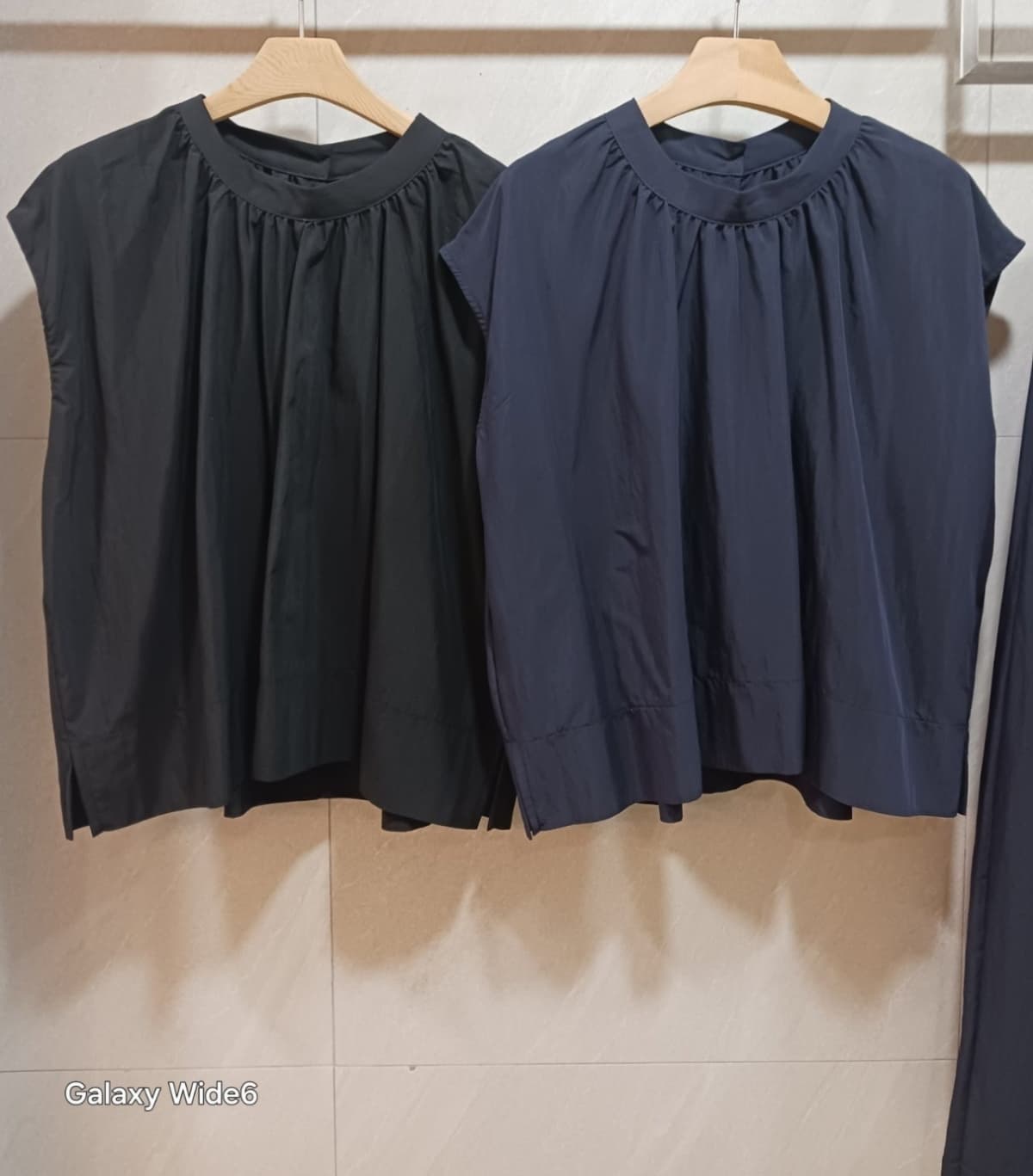 Balen sleeveless blouse - 이미지 7