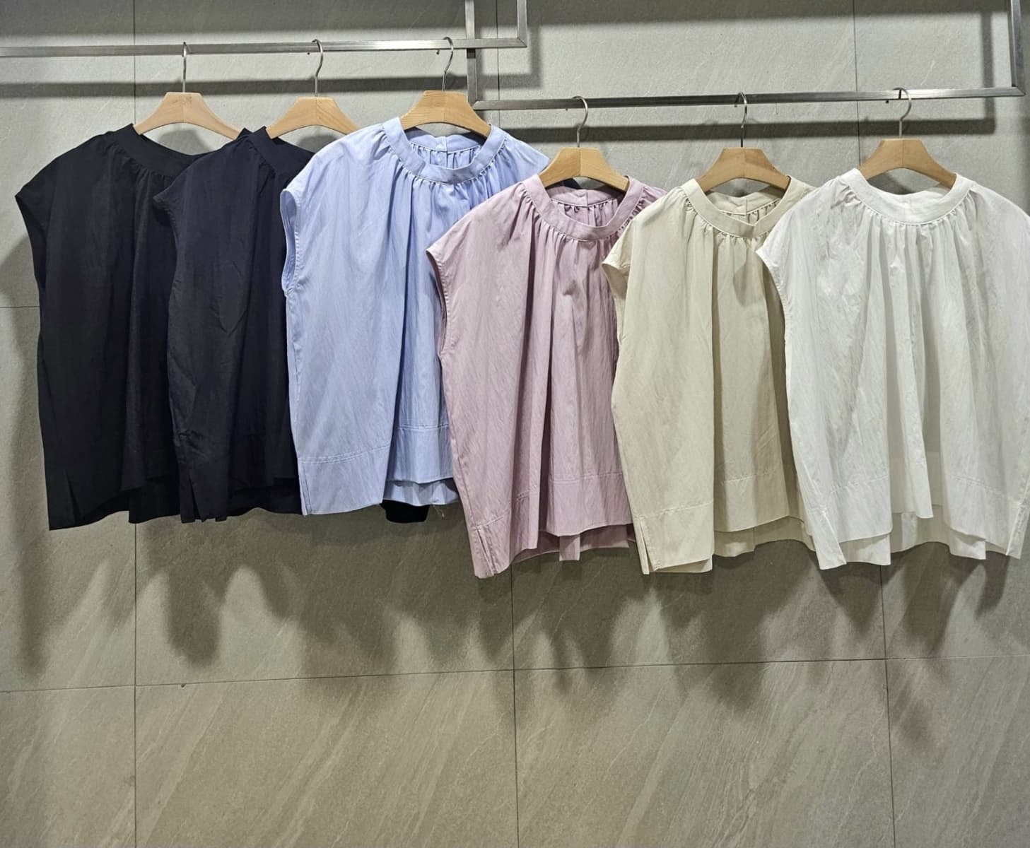 Balen sleeveless blouse - 이미지 16