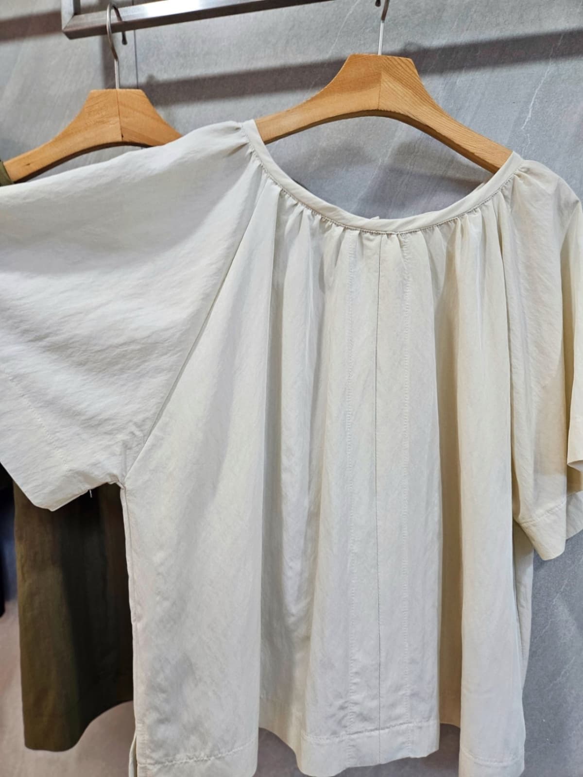 Stitch raglan blouse - 이미지 10