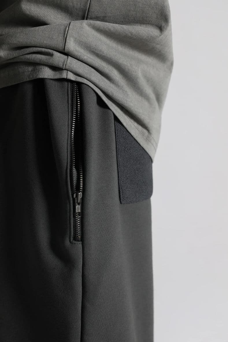 Side zipper Bermuda - 이미지 13