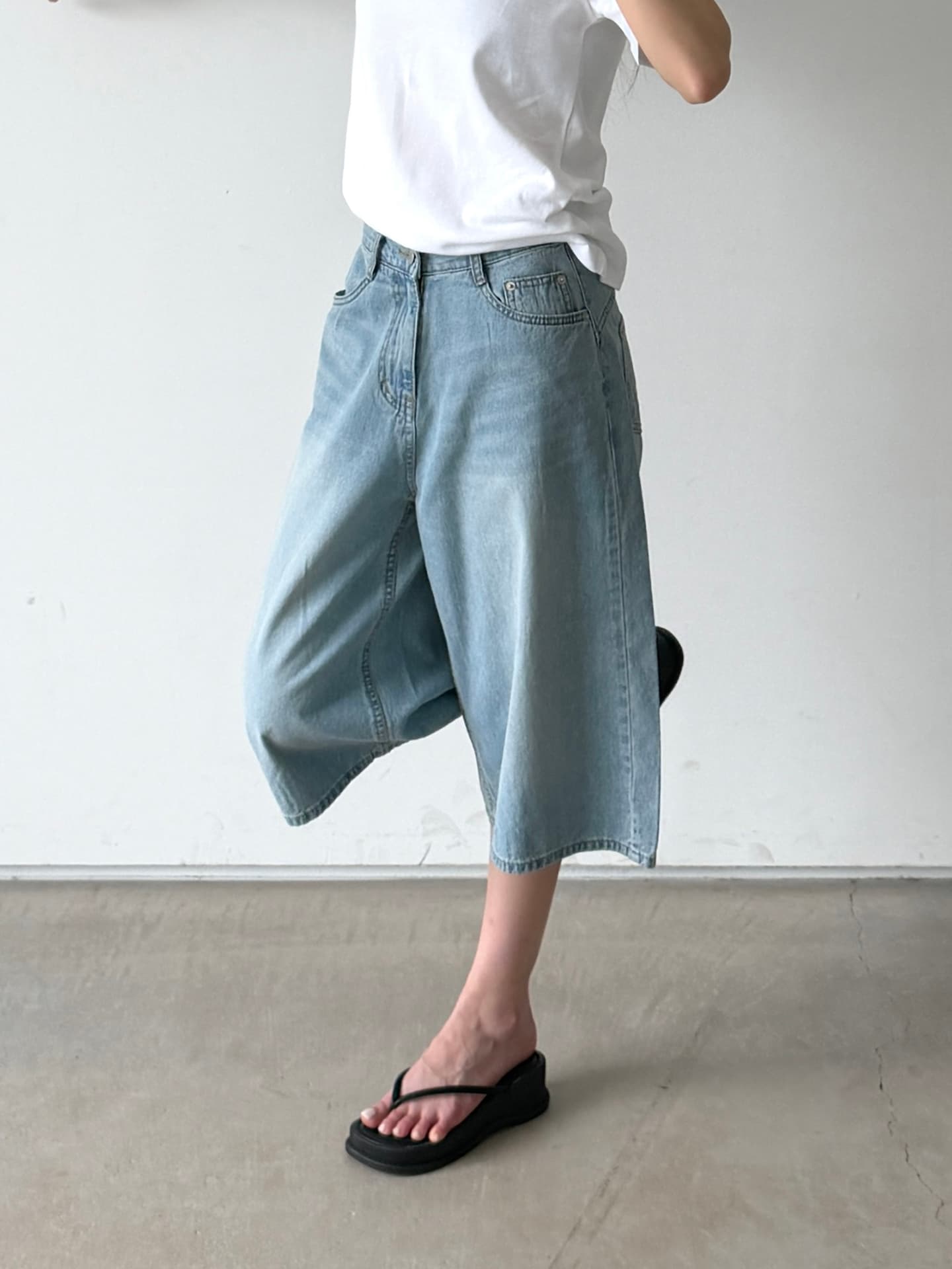 210_5-length Bermuda shorts - 이미지 3