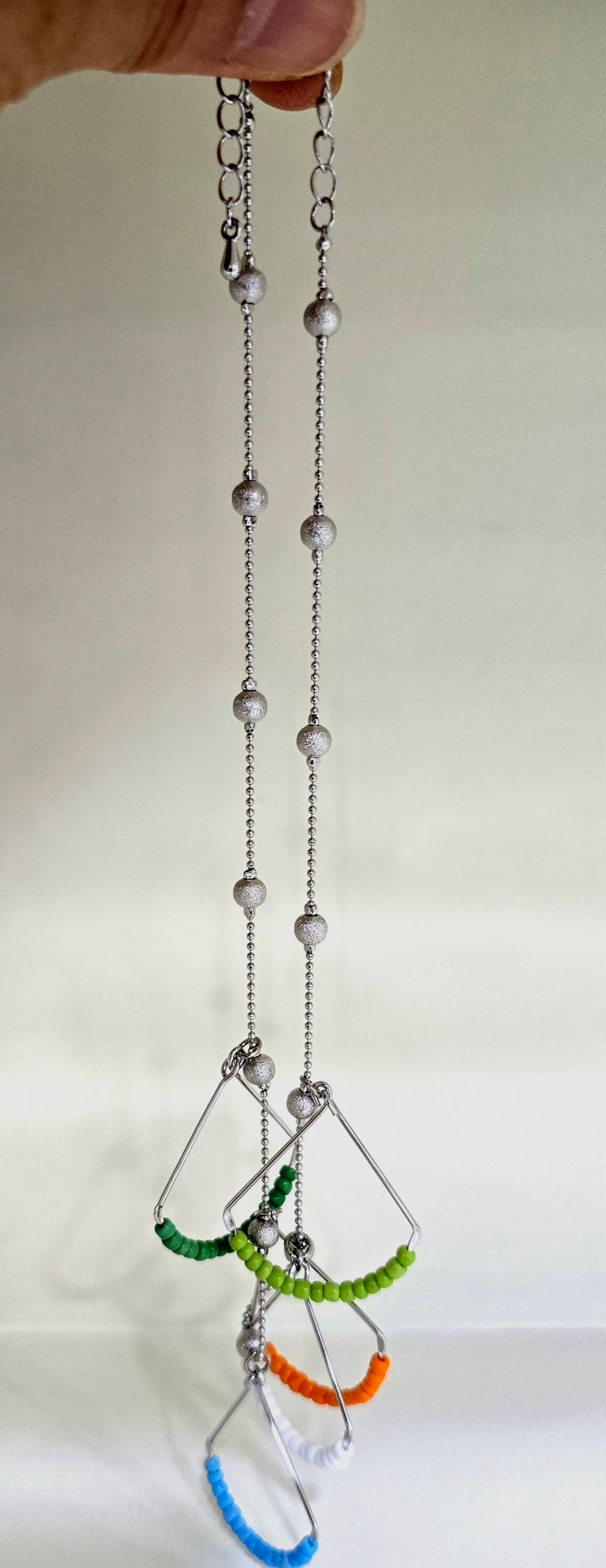 Colored Bead Point Choke Necklace - 이미지 1