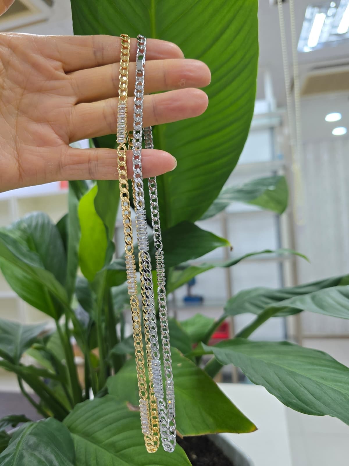 Two-tone Cubic Tennis Chain Layered Necklace - 이미지 2