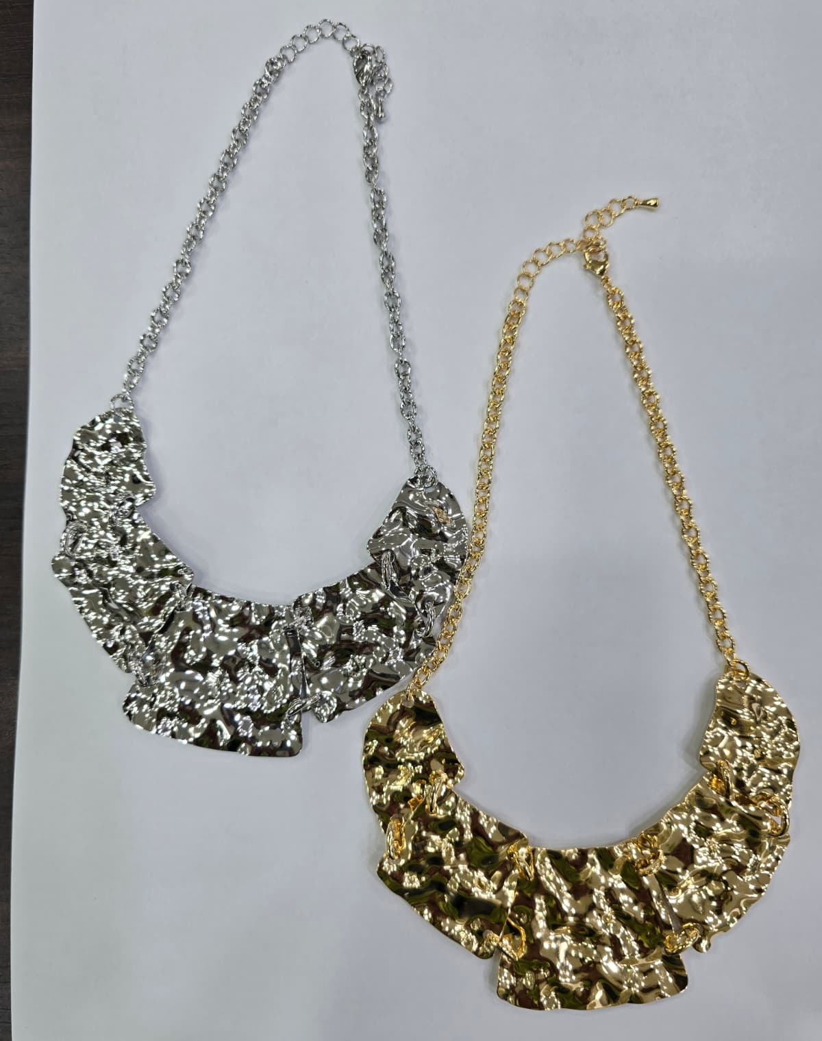 Wrinkled texture metal plate chain necklace - 이미지 1