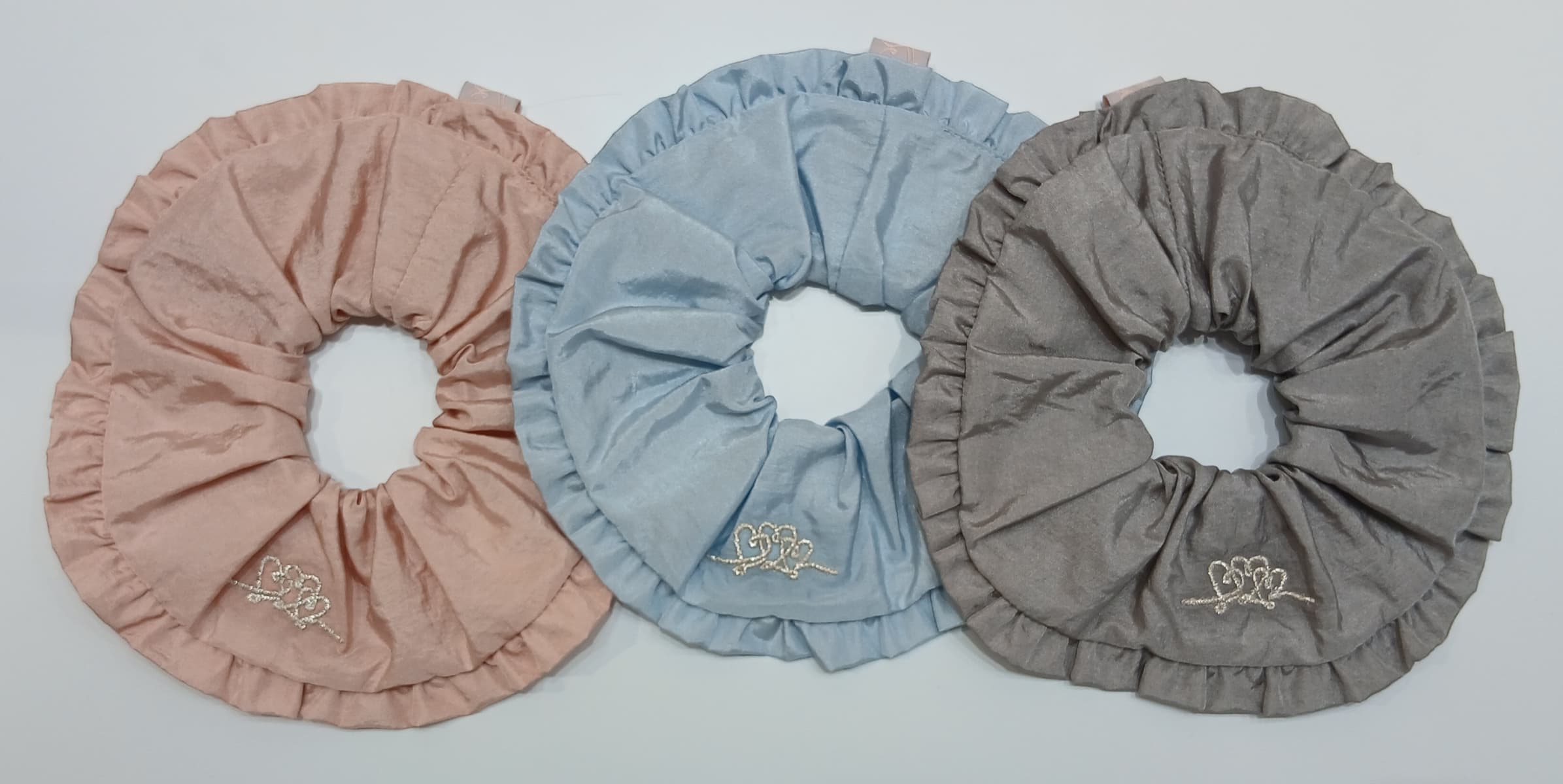 Loving Embroidery Scrunchie - 이미지 1