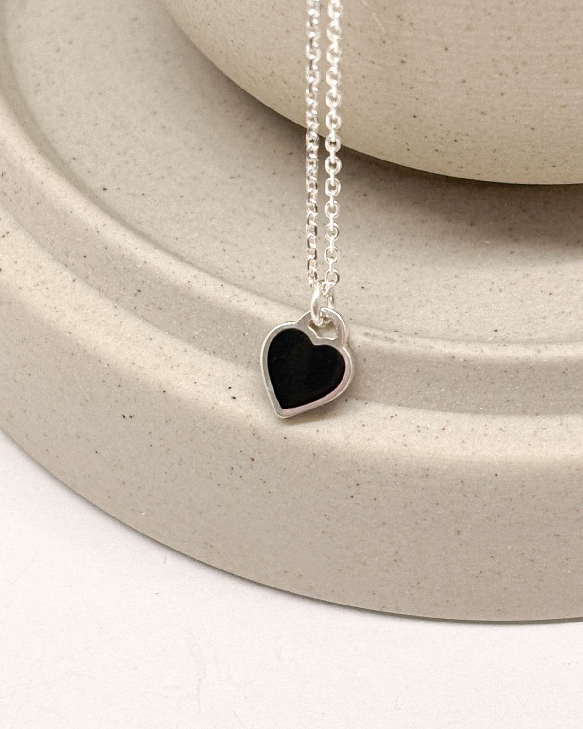 Silver 925 Black Heart Pendant Necklace Mini Earrings Silver Necklace Set - 이미지 5