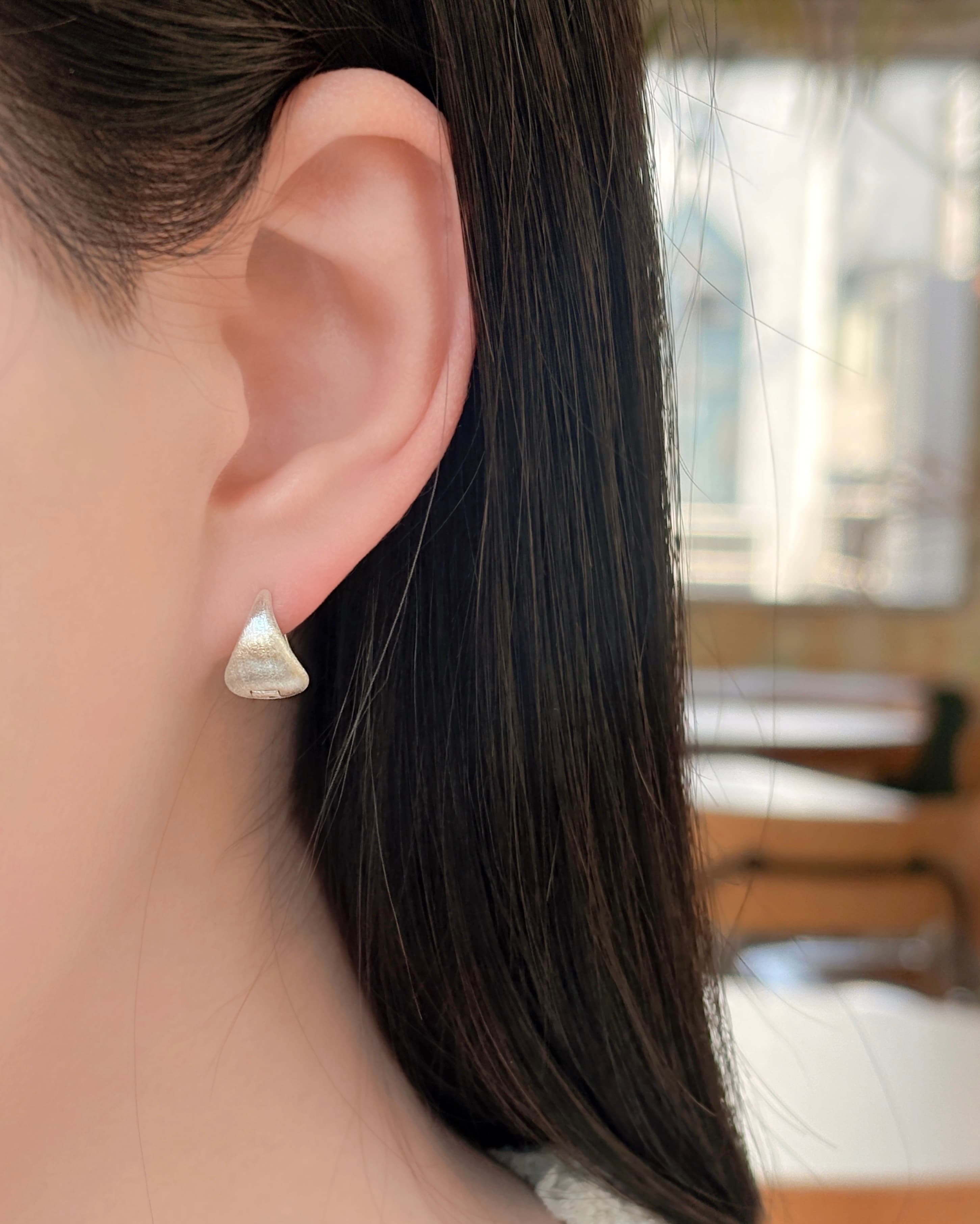 Silver 925 Teardrop Triangle One-touch Ring Earrings Matte Silver Earrings - 이미지 6