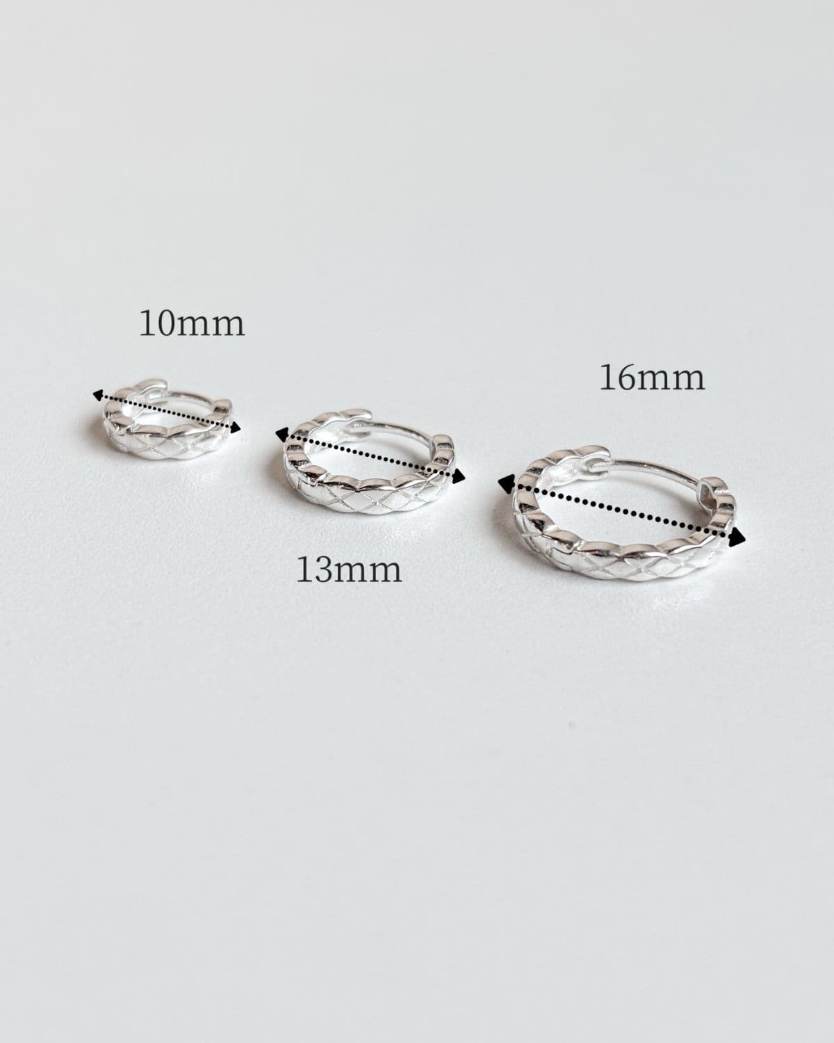 Silver 925 Quilted Ring Earrings One-touch 3-Size Daily Silver Earrings - 이미지 4